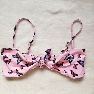 White Fox. Butterfly copacabana top. Size Small